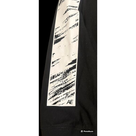 American Eagle Long Sleeve Hooded Shirt. - Picture 3 of 4